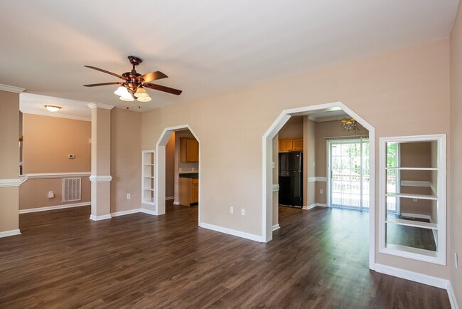 Photo - 906 Houston Heights Rd