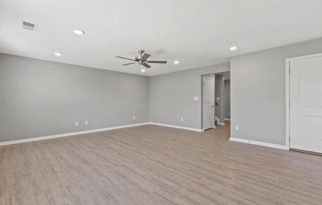 Photo - 6080 Arbor Wds Wy