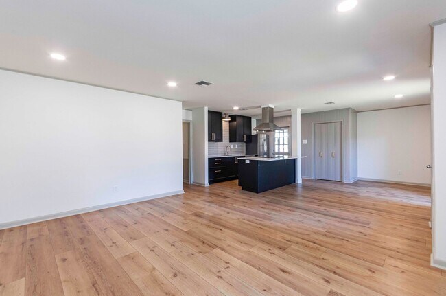 Photo - Updated 3 bedroom