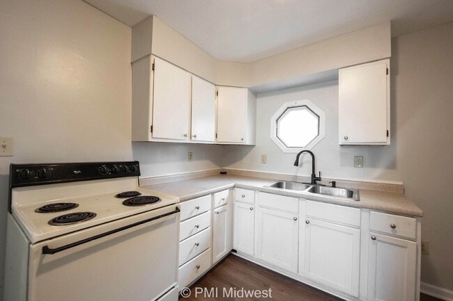 Photo - 3026 S Rybolt Ave