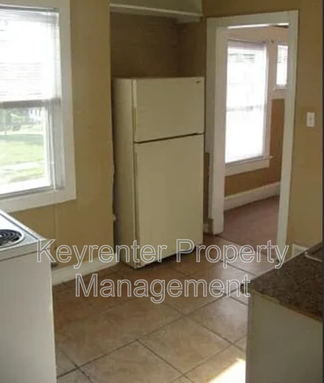 Photo - 1601 E 43rd St