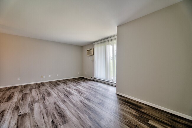 Glen Hills Apartments
