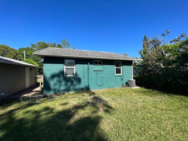 Photo - 12 William Dr