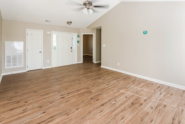 Photo - 8905 Bambi Ct