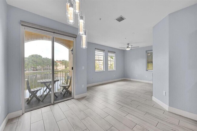 Photo - 150 Jacaranda Country Club Dr Unit 200