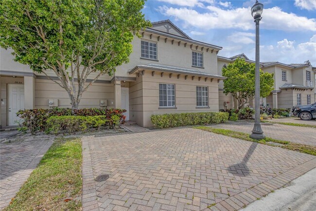 Photo - 2037 Nassau Dr