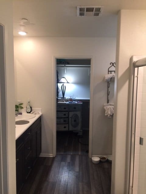 17085 Gray Pine Pl