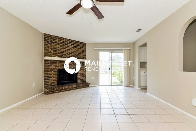 4 Bedroom Pet-Friendly Home in Winter Haven, FL with Main Street Renewal