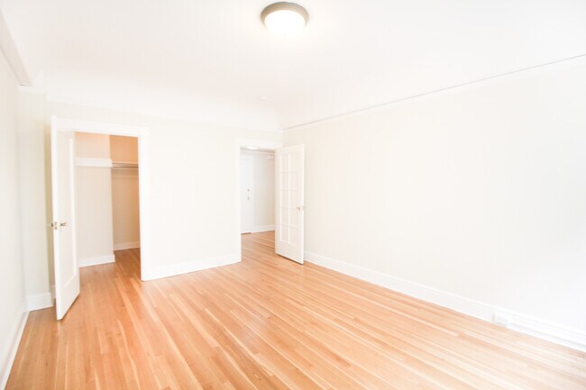 Photo - 1935 Franklin St Unidad 305