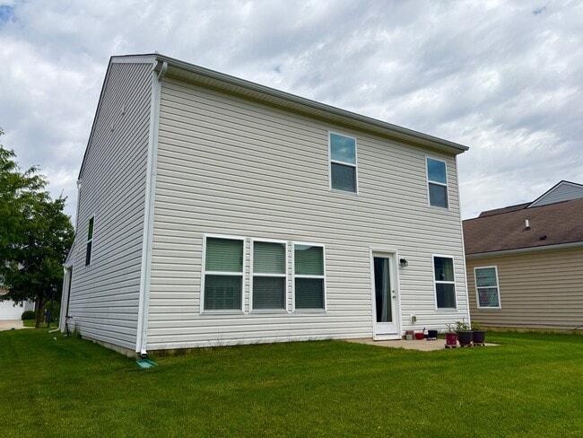 Photo - 2467 Middle View Dr