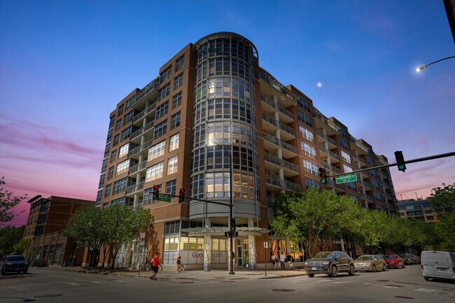 Photo - 1200 W Monroe St Condo Unit 415