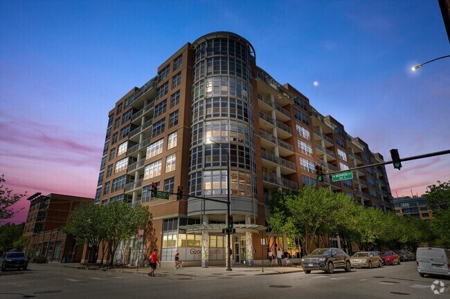 Building Photo - 1200 W Monroe St Unit 415 Rental