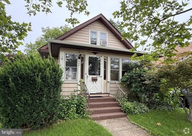 Building Photo - 506 Nassau Ave Rental