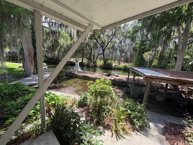 Building Photo - Tavares 1 Bed 1 Bath Waterfront Mobile Home Unit 1