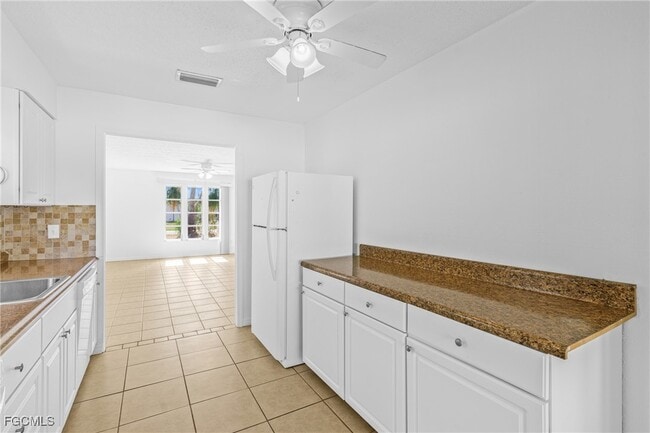 Photo - 6004 Deming Ave