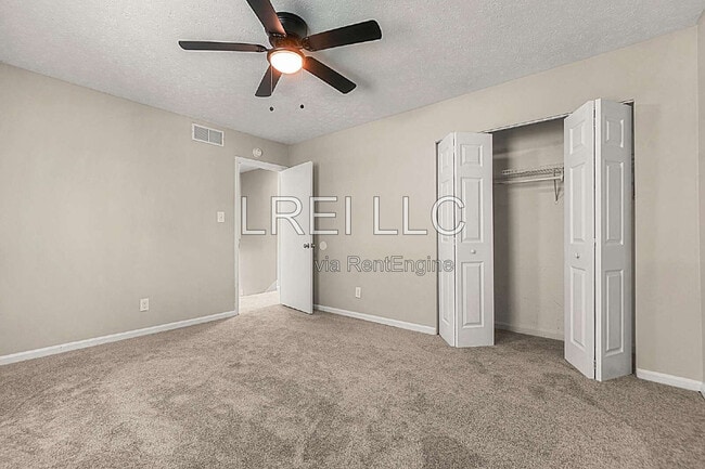 Photo - 2414 Parkdale Ave