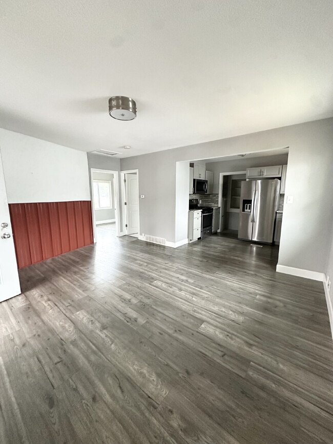 Photo - Cozy 1 Bedroom Retreat with All Utilities Included Unit A
