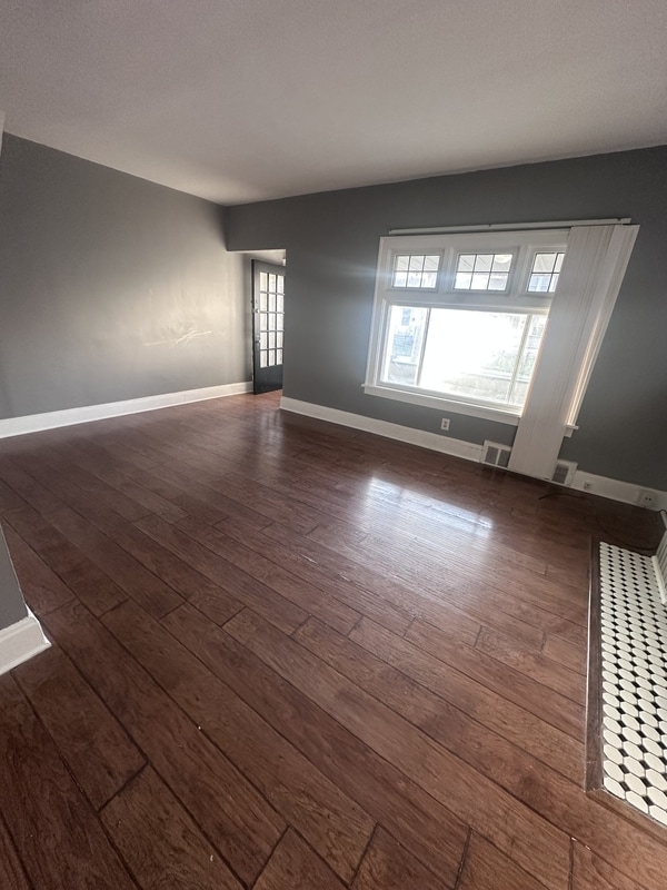 Photo - 4915 E 109th St