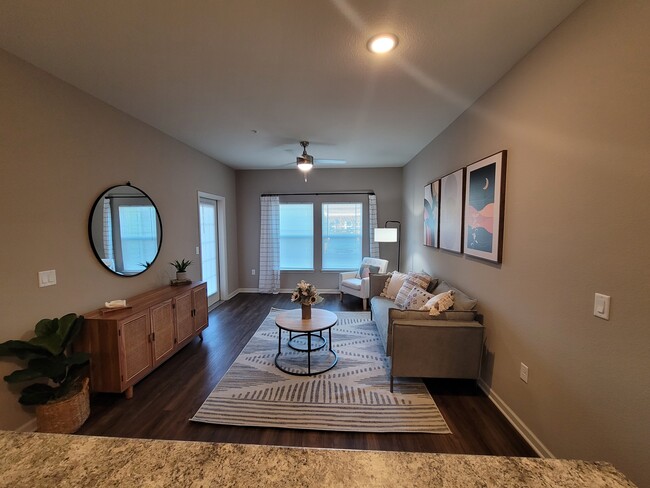 Model - Crossing at Grove City Rental