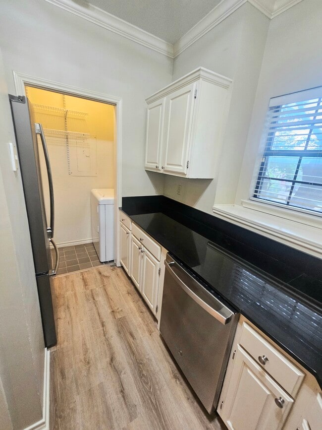 Photo - 6004 Auburndale Ave Unit C