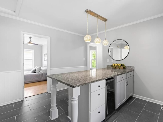 Photo - 1032 Moreland Ave