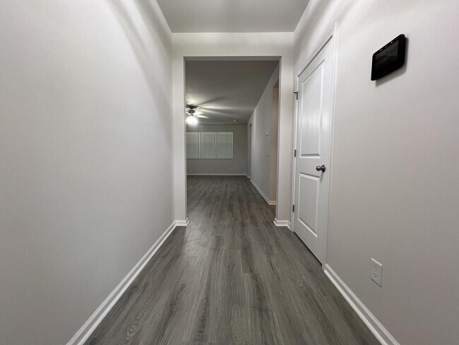 Photo - 56 Woodford Reserve Dr