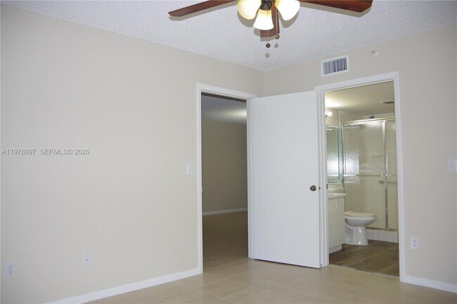 Photo - 9511 Weldon Cir Unit G315