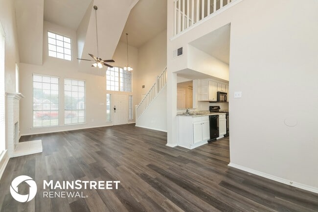 Photo - 204 Parkway Ct