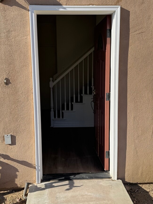 Condo Entrance - 3613 Nye Ave Unit 9