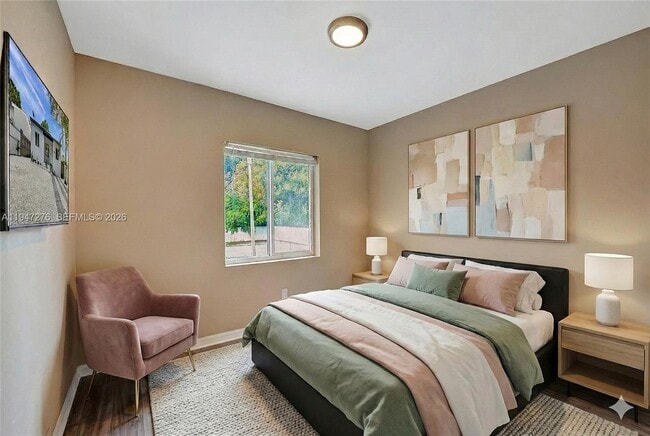 Photo - 170 NW 46th St