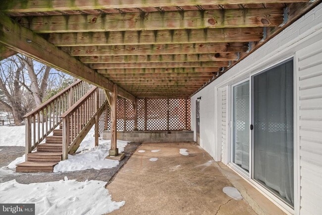 Photo - 1639 The Strand