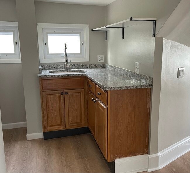 Photo - 831 Belleville Ave Unidad 3