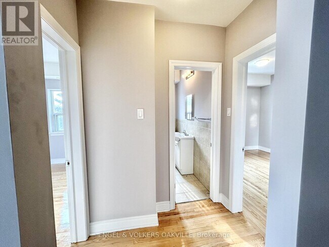 Photo - 100 Twenty Fifth St Unité 8