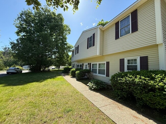 Photo - 28 Crestview Dr Unit LHS