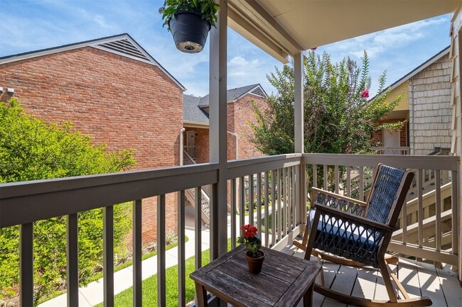 Photo - 2829 Timmons Ln Unit 228