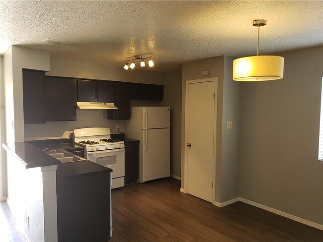 Photo - 2304 Cedrick Cove