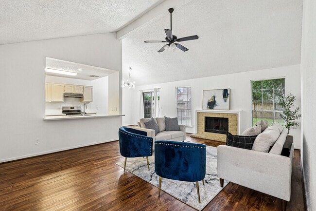 4406 Alamo Ave