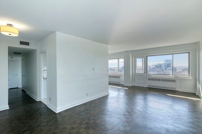 Photo - 3555 Chem. de la Côte-des-Neiges Unit 1709