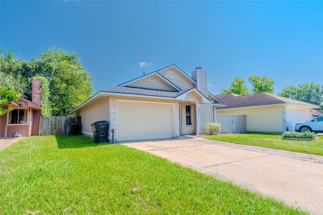 Photo - 13614 Alon Ln House