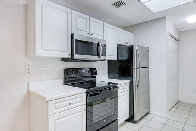 Photo - 2806 Veronia Dr Unit 110