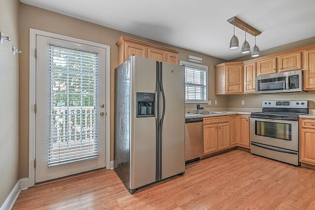 Photo - 24 Lake Village Ct