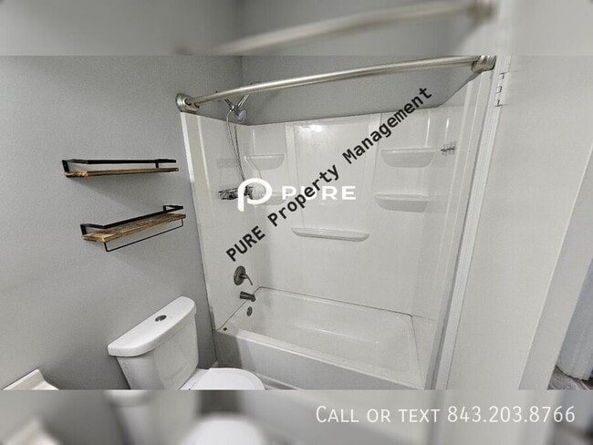 Photo - 364 Holly Ave