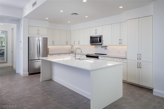 Photo - 1111 Central Ave Unit 412