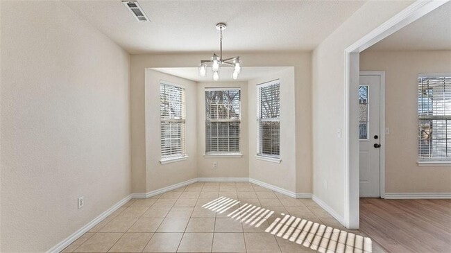 Photo - 829 S Liberty Dr