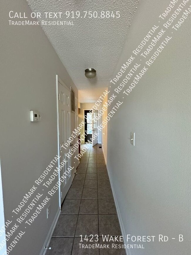 Photo - 1423 Wake Forest Rd Unit B