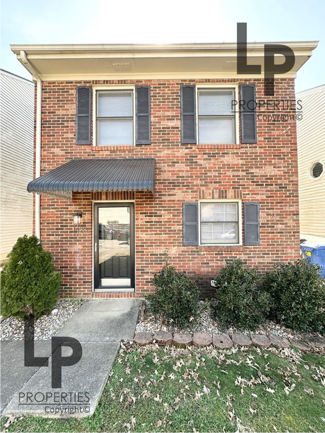 Photo - 1428 Deer Lake Cir (Lexington, KY)