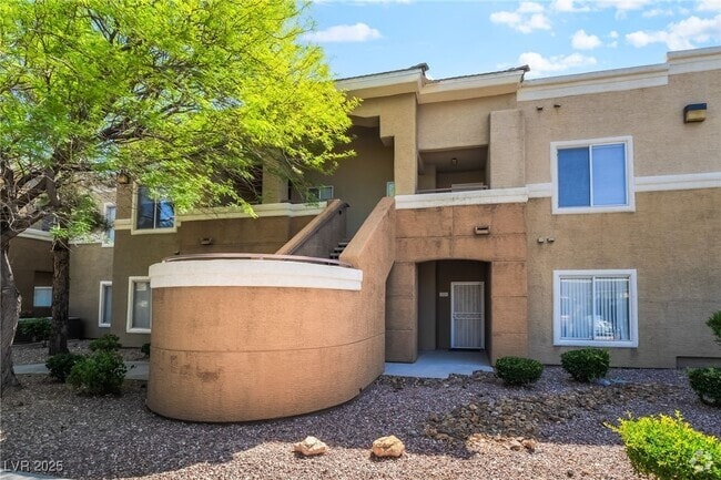 Building Photo - 8070 W Russell Rd Unit 2024 Rental