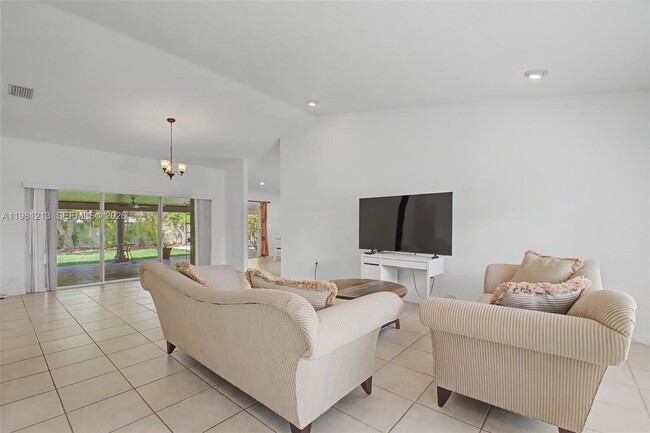 Photo - 19920 Cutler Ct