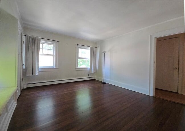 Photo - 134 Pelhamdale Ave