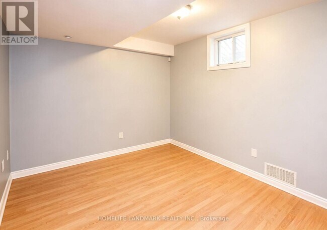 Photo - 898 Blythwood Rd